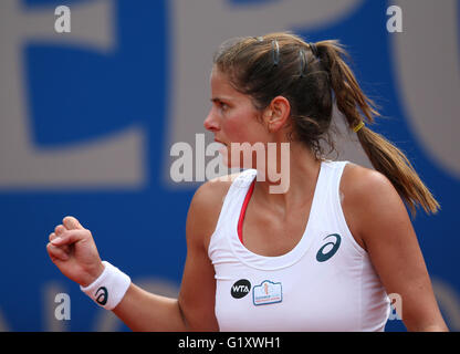 Nürnberg, Deutschland. 20. Mai 2016. Julia Goerges aus Deutschland im Kampf gegen Bertens aus den Niederlanden in das Viertelfinale bei den WTA-Tennis-Turnier in Nürnberg, 20. Mai 2016. Foto: DANIEL KARMANN/Dpa/Alamy Live News Stockfoto