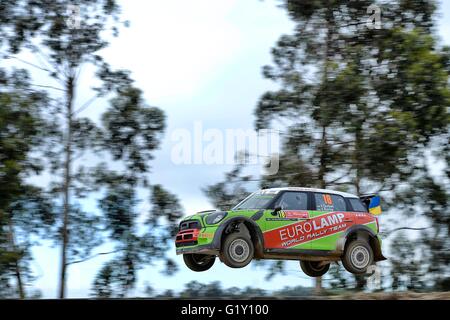 Baltar, Portugal. 19. Mai 2016. Die WRC Rallye Portugal, 4,61 km Baltar Test während der Eröffnung Shakedown Test. GORBAN © Aktion Plus Sport/Alamy Live-Nachrichten Stockfoto