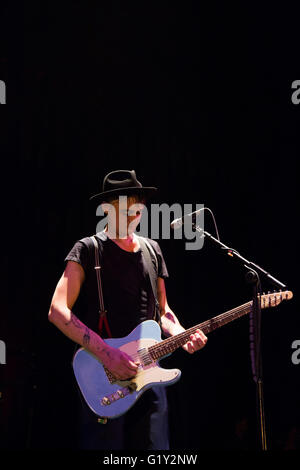 London, UK. 20. Mai 2016. Peter Doherty spielt live im Hackney Empire in London, Vereinigtes Königreich 20. Mai 2016. Kristian Buus/Alamy Live-Nachrichten Stockfoto
