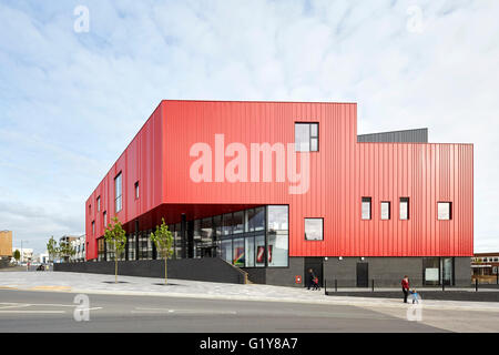 Allgemeine Höhe der Haupteingang. Plymouth Creative School of Art, Plymouth, Vereinigtes Königreich. Architekt: Feilden Clegg Bradley Stockfoto