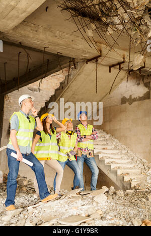 Wiederaufbau nach der Katastrophe Stockfoto