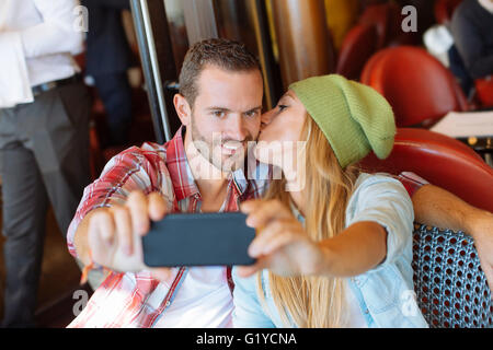 Junges Paar Besuch in Paris Stockfoto