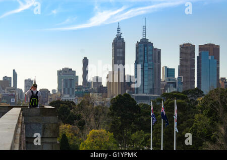 Ansichten von Melbourne CBD aus dem 1. Weltkrieg Schrein der Erinnerung in Melbourne, Victoria, Australien Stockfoto