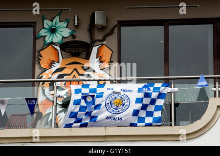 Leicester City Football Club Premier League champions Flagge, Innenstadt von Leicester, UK Stockfoto