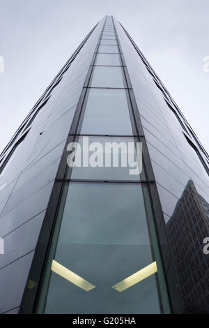 RWE-Turm in der Stadt Dortmund Stockfoto