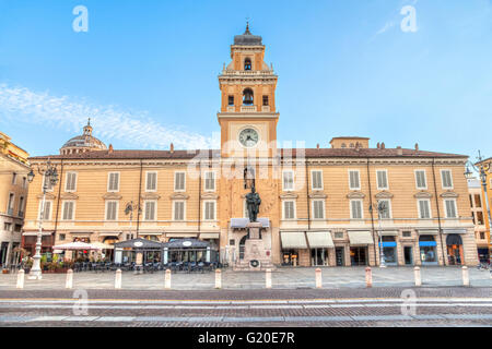 Piazza Giuseppe Garibaldi im Zentrum von Parma, Emilia Romagna, Italien Stockfoto