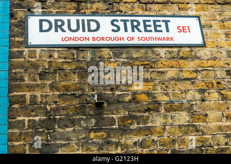 London, Vereinigtes Königreich - 30. April 2016: Druide Straßenmarkt in Bermondsey (befindet sich im Bahnbögen). Straßenschild Stockfoto