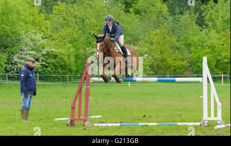 Rockingham Castle, Northamptonshire, UK. 21. Mai 2016. Zara Tindall - Rockingham Castle International Horse Trials, Samstag, 21. Mai 2016 Credit: Nico Morgan/Alamy Live-Nachrichten Stockfoto