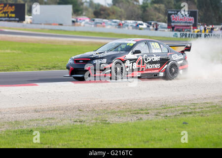 Melbourne, Australien. 22. Mai 2016. V8 Touring Car Series Rennen 3 Winton Raceway. Bildnachweis: David Hewison/Alamy Live-Nachrichten Stockfoto