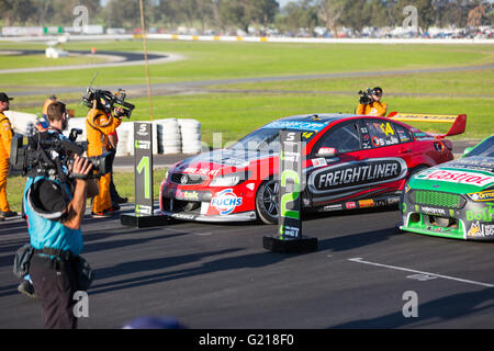 Melbourne, Australien. 22. Mai 2016.  Rennen Sie 11 Vigin Australien Supercars Champiionship Raceway Winton. Bildnachweis: David Hewison/Alamy Live-Nachrichten Stockfoto