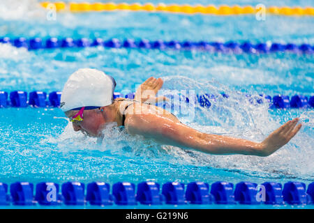 Aquatics Centre, London, UK, 21. Mai 2016. European Swimming Championships. Frauen 200m Schmetterling 2. Halbfinale. Britische Schwimmerin Hannah Miley während des Rennens. Italienische Alessia Polieri nimmt den Sieg in den Abend Top-Zeit von 2:07. 49, während Brit Hannah Miley einen Platz im Finale mit einer langsameren Zeit von 2:10.56 Credit vermisst: Imageplotter News und Sport/Alamy Live News Stockfoto