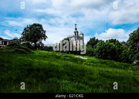 London, UK. 22. Mai 2016. Blick auf das Royal Observatory Greenwich. Starker Regen und Donner erwartet heute Abend für London und der Südosten Englands.  Bildnachweis: Claire Doherty/Alamy Live News Stockfoto