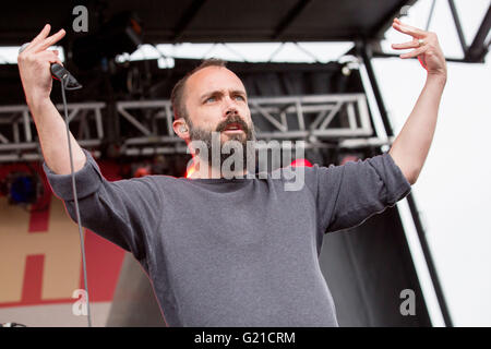 Columbus, Ohio, USA. 21. Mai 2016. Sänger NEIL FALLON Kupplung tritt während der Rock auf der Range-Musik-Festival im Columbus Crew Stadium in Columbus, Ohio © Daniel DeSlover/ZUMA Draht/Alamy Live News Stockfoto