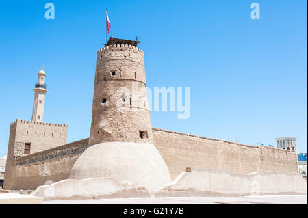 Al Fahidi Fort (1787), beherbergt das Dubai Museum und ältesten Gebäude der Stadt. Dubai, Vereinigte Arabische Emirate. Stockfoto