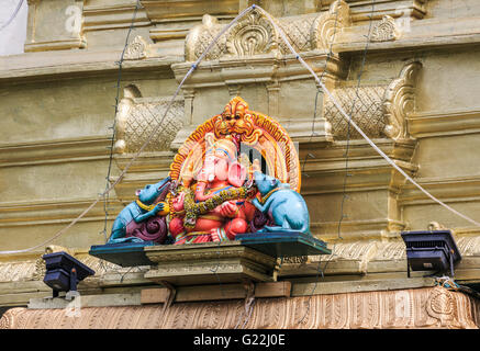 Statue von Ganesh im Sri Karpaga Vinayagar Tempel, eine kleine Hindu-Tempel in Bedford Road, Walthamstow, Nord London, E17 Stockfoto