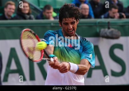 PARIS, Frankreich - 22.05.2016: ROLAND GARROS 2016 - Thomaz Bellucci von Brasilien während der offenen Tennis Frankreich im Jahr 2016 in Stade Roland Garros statt. (Foto: Andre Chaco / FotoArena) Stockfoto