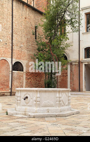 Pozzo (Na) des Collegio Universitario Gesuiti, Cannaregio Gebiet, Venedig Stockfoto