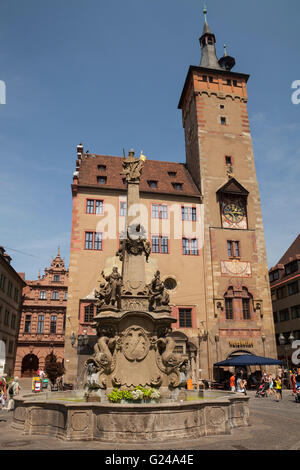 altes-rathaus-grafeneckart-mit-brunnen-w-rzburg-deutschland