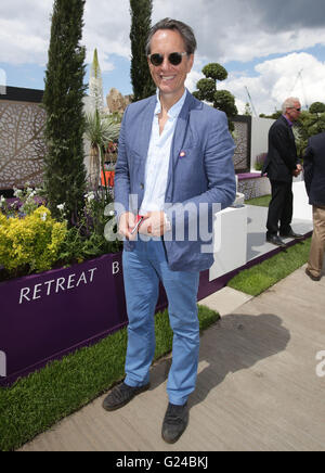 Richard E Grant bei einem Pressetag vor der Chelsea Flower Show in der Royal Hospital Chelsea in London. Stockfoto