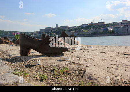 Schuhe auf dem Donauufer Denkmal, Budapest, Ungarn Stockfoto