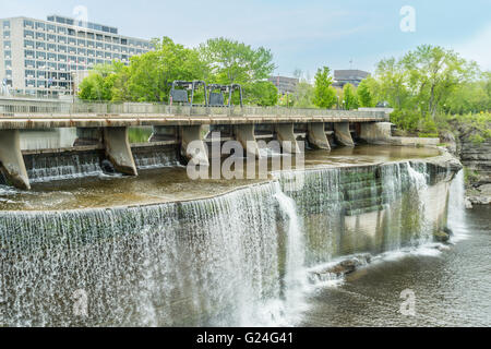 Rideau fällt im Frühjahr, Ottawa, Kanada Stockfoto