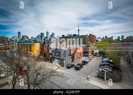 Blick auf Saint Andrew Straße und Gebäude im Stadtteil Kensington Market von Toronto, Ontario. Stockfoto