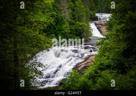 Blick auf Triple fällt, im Dupont State Forest, North Carolina. Stockfoto