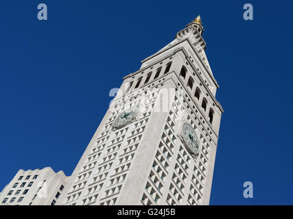 Einen dynamischen Blick auf das Met Life Building. Stockfoto