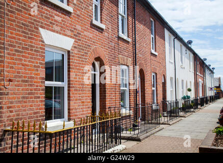 Der Fischer aus rotem Backstein Reihenhäuser in Fleetwood, Lancashire, Großbritannien Stockfoto