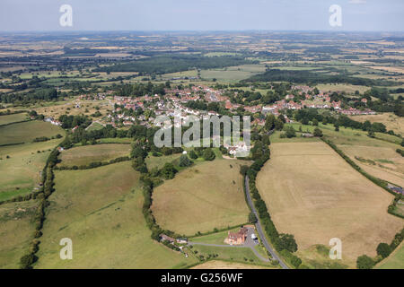 Eine Luftaufnahme des Buckinghamshire Dorf von Brill und Umland Stockfoto