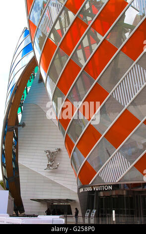 Architektur, Konzeptkunst, Kunst, Künstler, Farbfilter, Gebäude, Franck Gehry, Daniel Buren, Fondation Vuitton, Paris Stockfoto