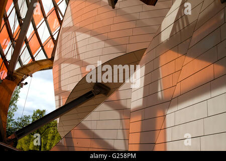 Architektur, Konzeptkunst, Kunst, Künstler, Farbfilter, Gebäude, Franck Gehry, Daniel Buren, Fondation Vuitton, Paris Stockfoto