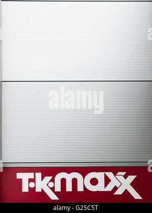 T.K.MAXX Logo auf Außenwand UK Stockfoto