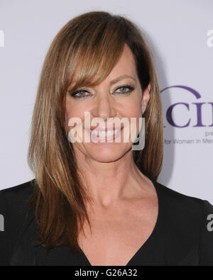 Beverly Hills, CA, USA. 14. März 2016. 24. Mai 2016 - Beverly Hills, Kalifornien - Allison Janney. Anreise für die 41. Annual Gracies Awards statt im Beverly Wilshire Hotel. Bildnachweis: Birdie Thompson/AdMedia © Birdie Thompson/AdMedia/ZUMA Draht/Alamy Live-Nachrichten Stockfoto