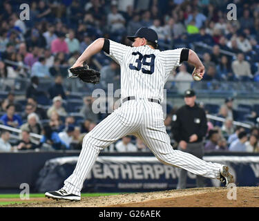 die Bronx, NY, USA. 12. Mai 2016. Kirby Yates (Yankees), 12. Mai 2016 - MLB: Kirby Yates von den New York Yankees in der Major League Baseball Spiel im Yankee Stadium in der Bronx, NY, USA. © Hiroaki Yamaguchi/AFLO/Alamy Live-Nachrichten Stockfoto