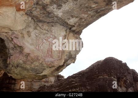 Alten Aborigines Höhlenmalereien bekannt als "Rock Art" finden Sie unter Mount Borradaile, West-Arnhemland, Northern Territory, Australien Stockfoto