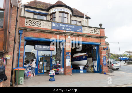 Die alte Rettungsstation Whitby, North Yorkshire, England, UK Stockfoto