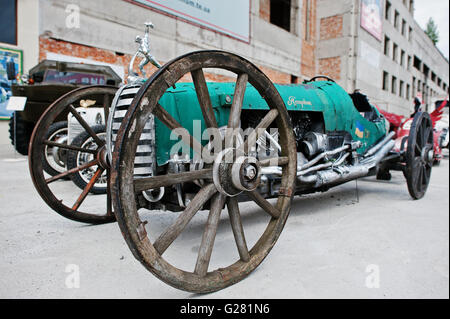 Podol, Ukraine - 19. Mai 2016: Handgemachte Vintage retro-klassischen Sportwagen. Stockfoto