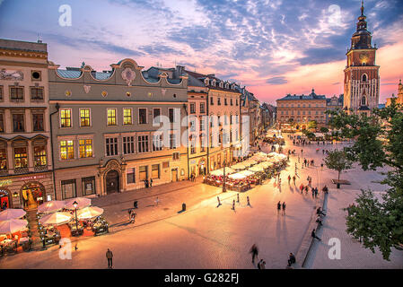 Sonnenuntergang, Marktplatz, Krakau, Polen Stockfoto