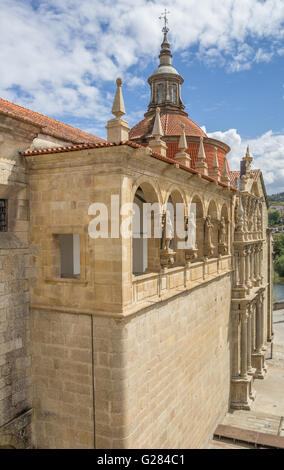 Fassade der Kirche Saint Goncalo in Amarante, Portugal Stockfoto
