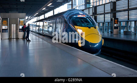 Javelin Hochgeschwindigkeitszug Ankunft in London St. Pancras International station Stockfoto