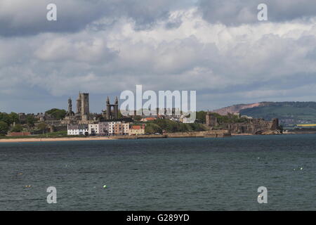 Fernblick über East Sands Beach und St. Andrews Skyline Fife Schottland Mai 2016 Stockfoto