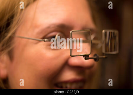 Voyager Press, London UK. 24. Mai 2016. Seltene Chirurgen Brille, Brille von 1700 bis 1940er Jahren ist Vorschau. Stockfoto