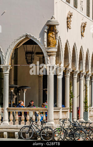 Slowenien-Koper-Tito-Platz - Loggia Stockfoto