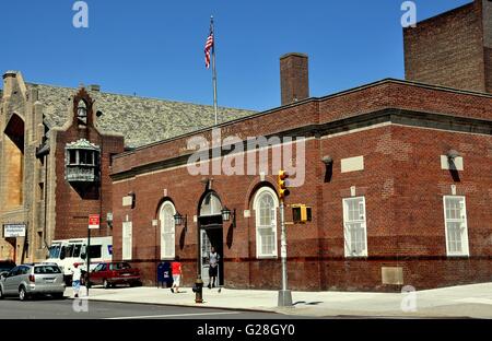 New York City: Inwood United States Postal Service Gebäude stammt aus den 1930er Jahren auf 204. Weststraße Stockfoto