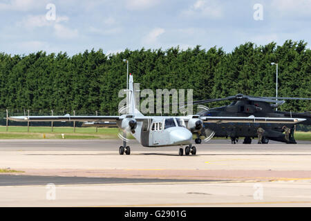 Army Air Kulturen Britten-Norman BN-2 t-4 s Defender T.3 ZH004 von 651 Geschwader bei Aldergrove in Nordirland Stockfoto