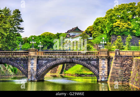 Hofburg mit Nijubashi Brücke in Tokio Stockfoto