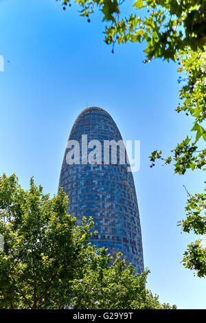 Der Torre Agbar ist ein 38-Geschichte Wolkenkratzer / Turm befindet sich zwischen Avinguda Diagonal und Carrer Badajoz Stockfoto