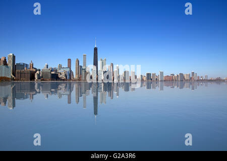 Skyline von Chicago an einem perfekten Tag Stockfoto