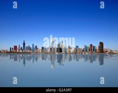 Skyline von Chicago an einem perfekten Tag Stockfoto